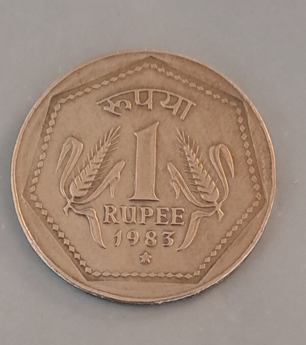 One rupees 1983 hydrabad mint star coin#hydrabadmint#starcoin#