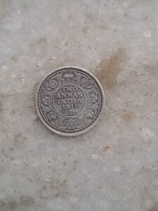 Two anna 1911 silver coin fine condition