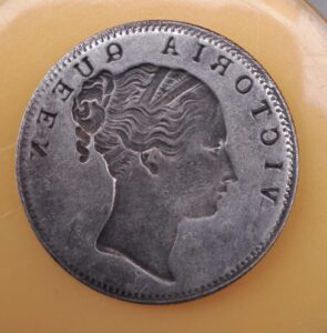 one rupees victoria lakhi coin 11.66 gm