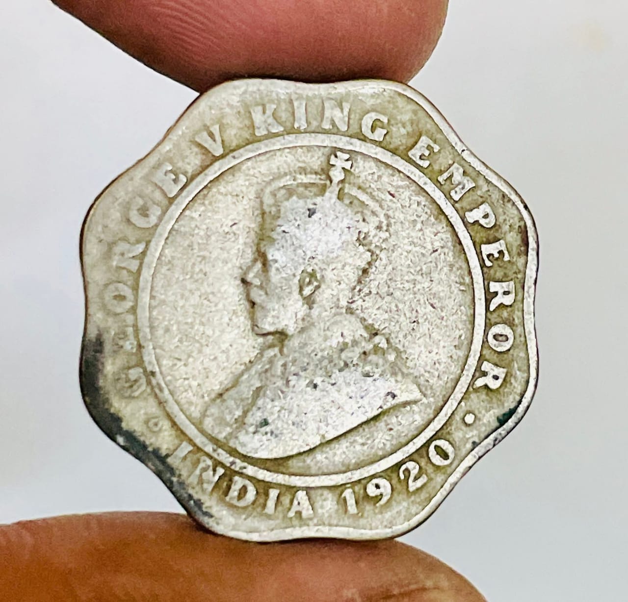 four anna 1920 copper nickle - Image 2