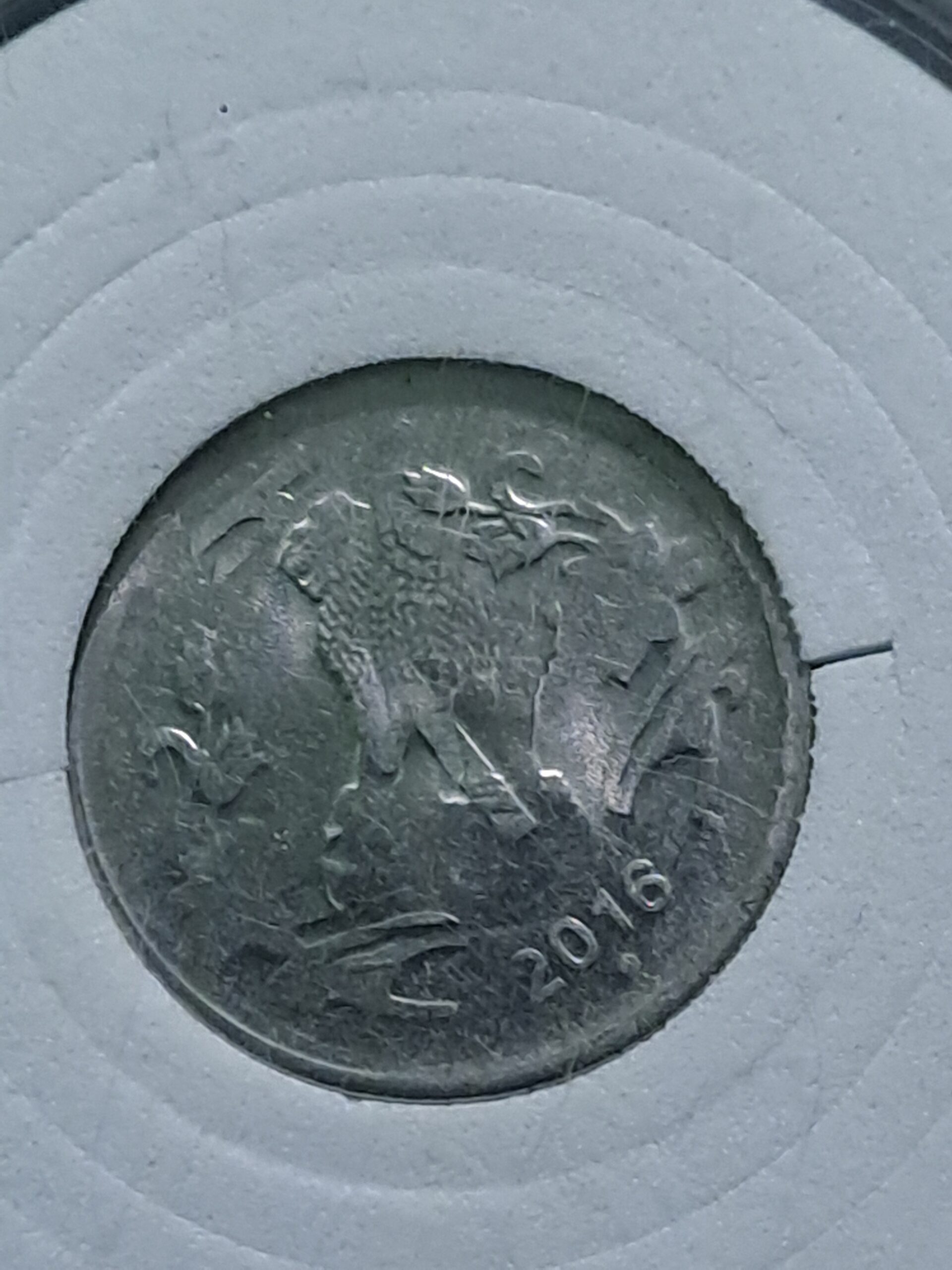 Five and one rupees in one coin error - Image 2