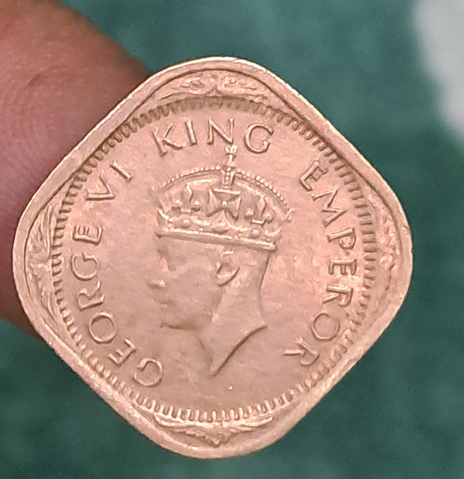1/2 anna 1945 bombay mint - Image 2